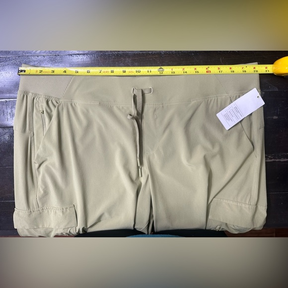 All In Motion Stretch Woven Cargo Jogger - Green - XXL - Picture 11 of 12